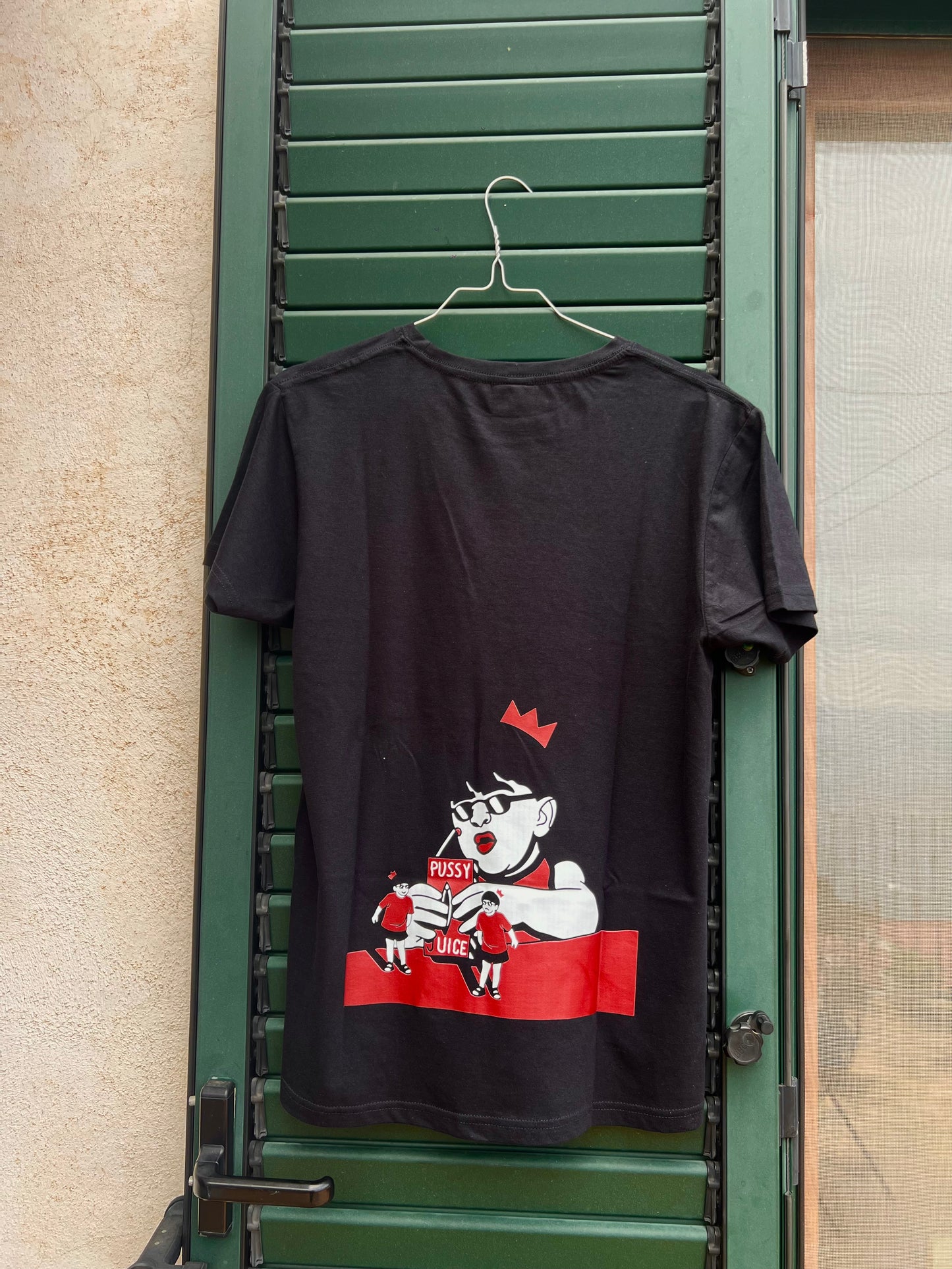 OVERSIZED RED PUSSY JUICE SHIRT